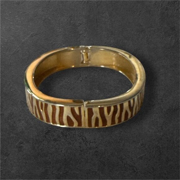 Y2K Vintage Womens Animal Print Hinged Open Close Bangle Cuff Bracelet Exotic - Picture 3 of 4